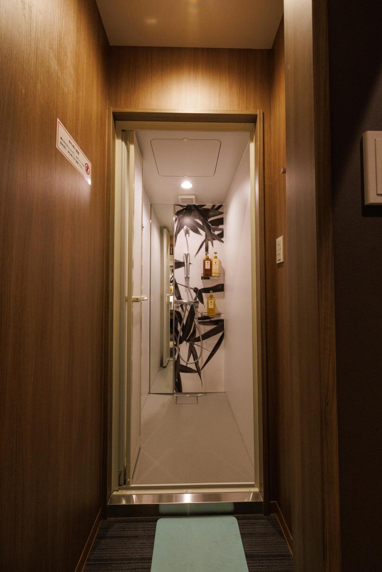 Hotel Cargo Shinsaibashi Osaka Exteriör bild